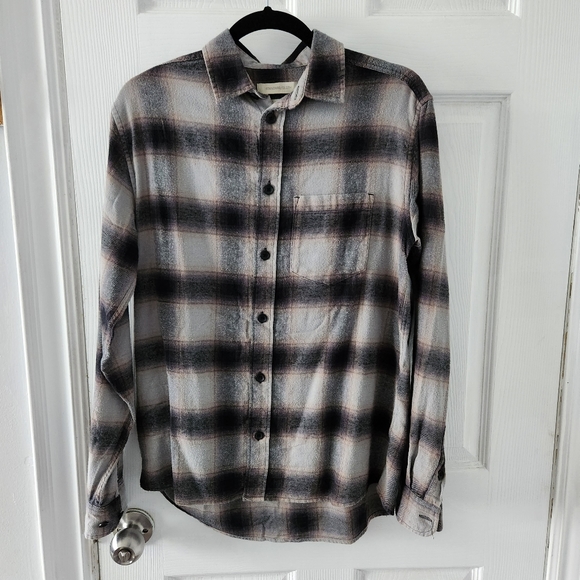 Urban Outfitters Flannel - Picture 1 of 3